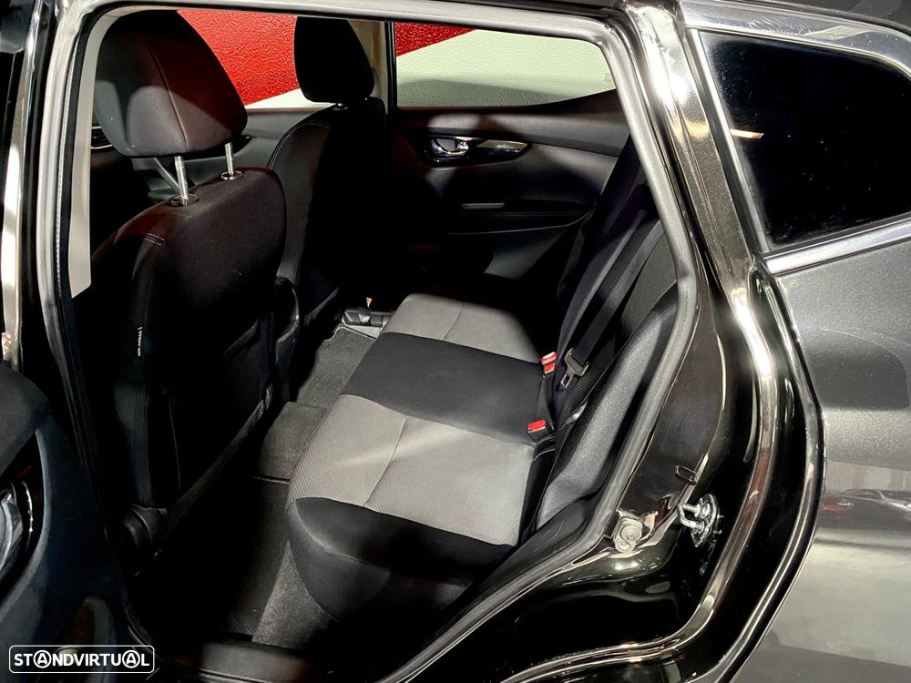 Nissan Qashqai 1.5 dCi Tekna Premium S Alcantara - 20