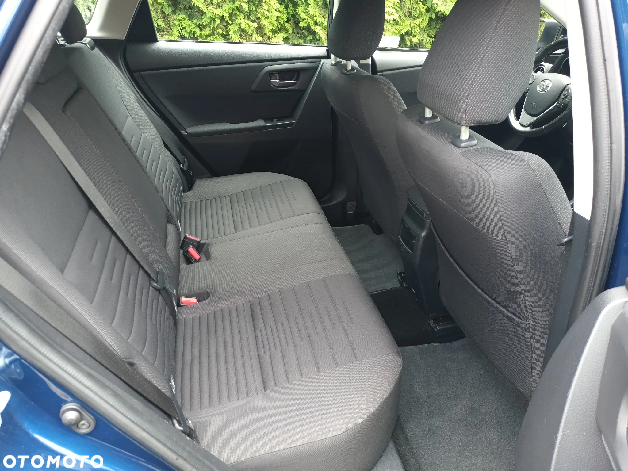 Toyota Auris 1.6 Premium MS - 13