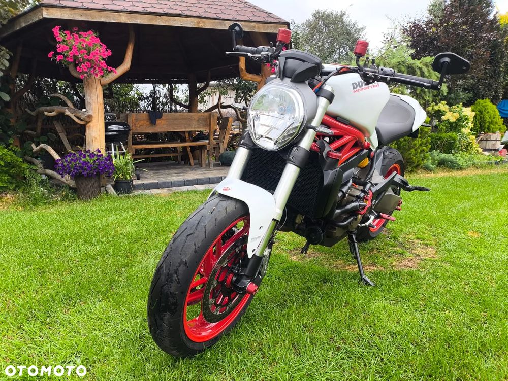 Ducati Monster - 9