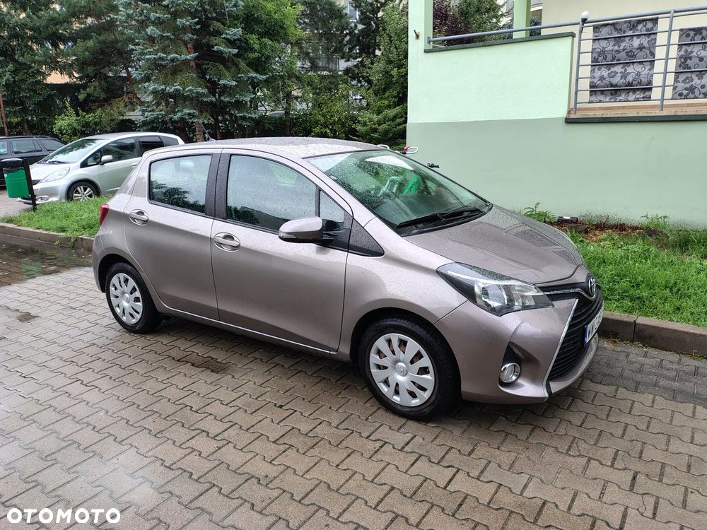 Toyota Yaris 1.33 Premium - 8