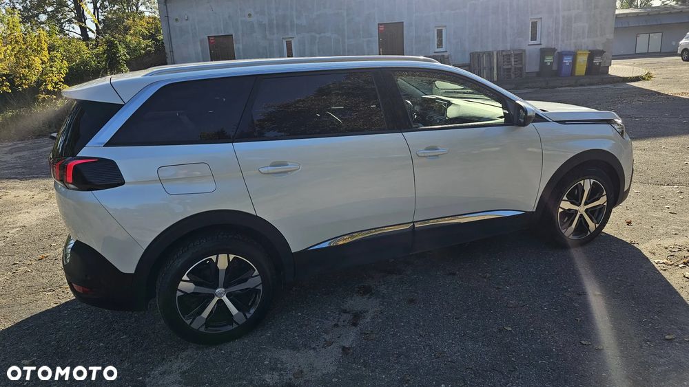 Peugeot 5008 1.6 PureTech Allure S&S EAT8 - 17