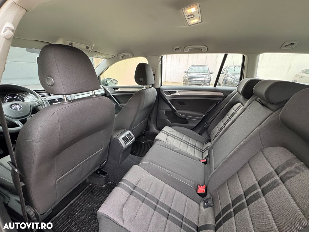 Volkswagen Golf 1.6 TDI 4Motion BMT Comfortline - 17