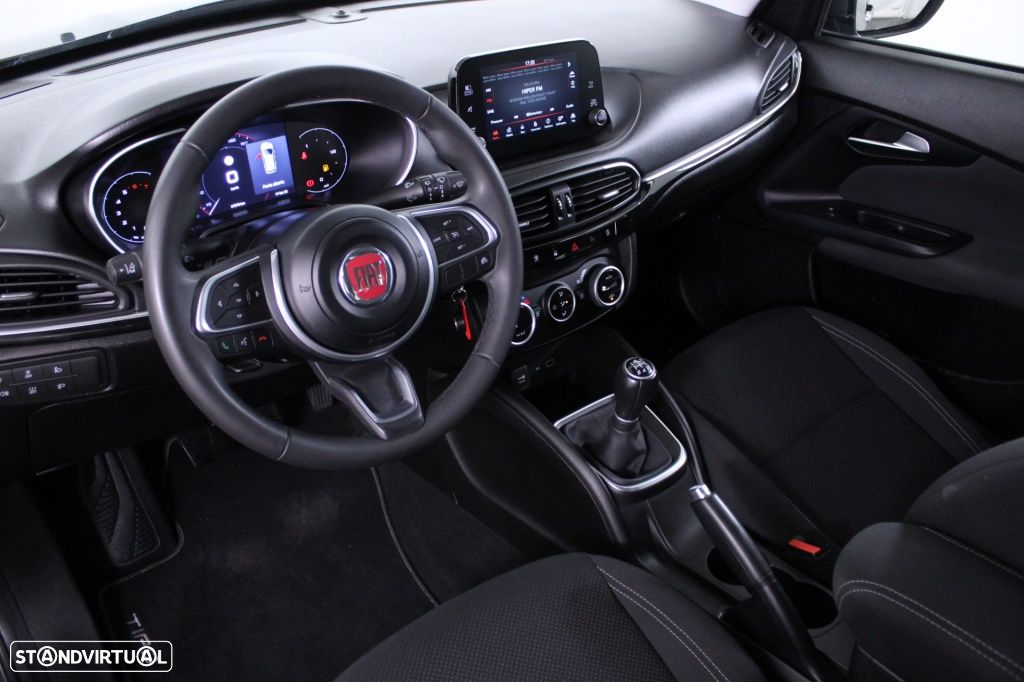 Fiat Tipo 1.0 GSE T3 City Life - 32