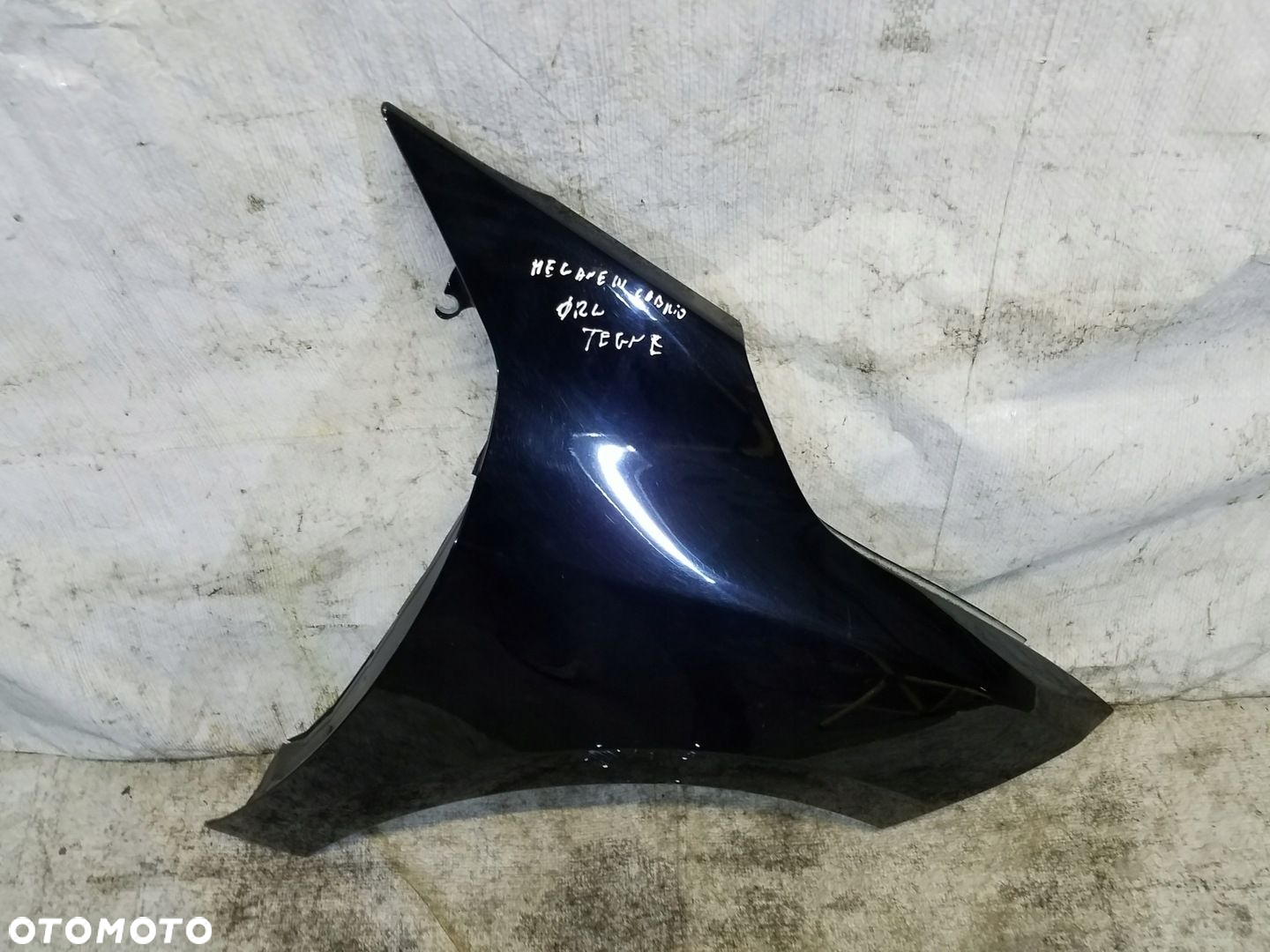 BŁOTNIK PRZÓD PRAWY RENAULT MEGANE III CC CABRIO KOD TEGNE - 2