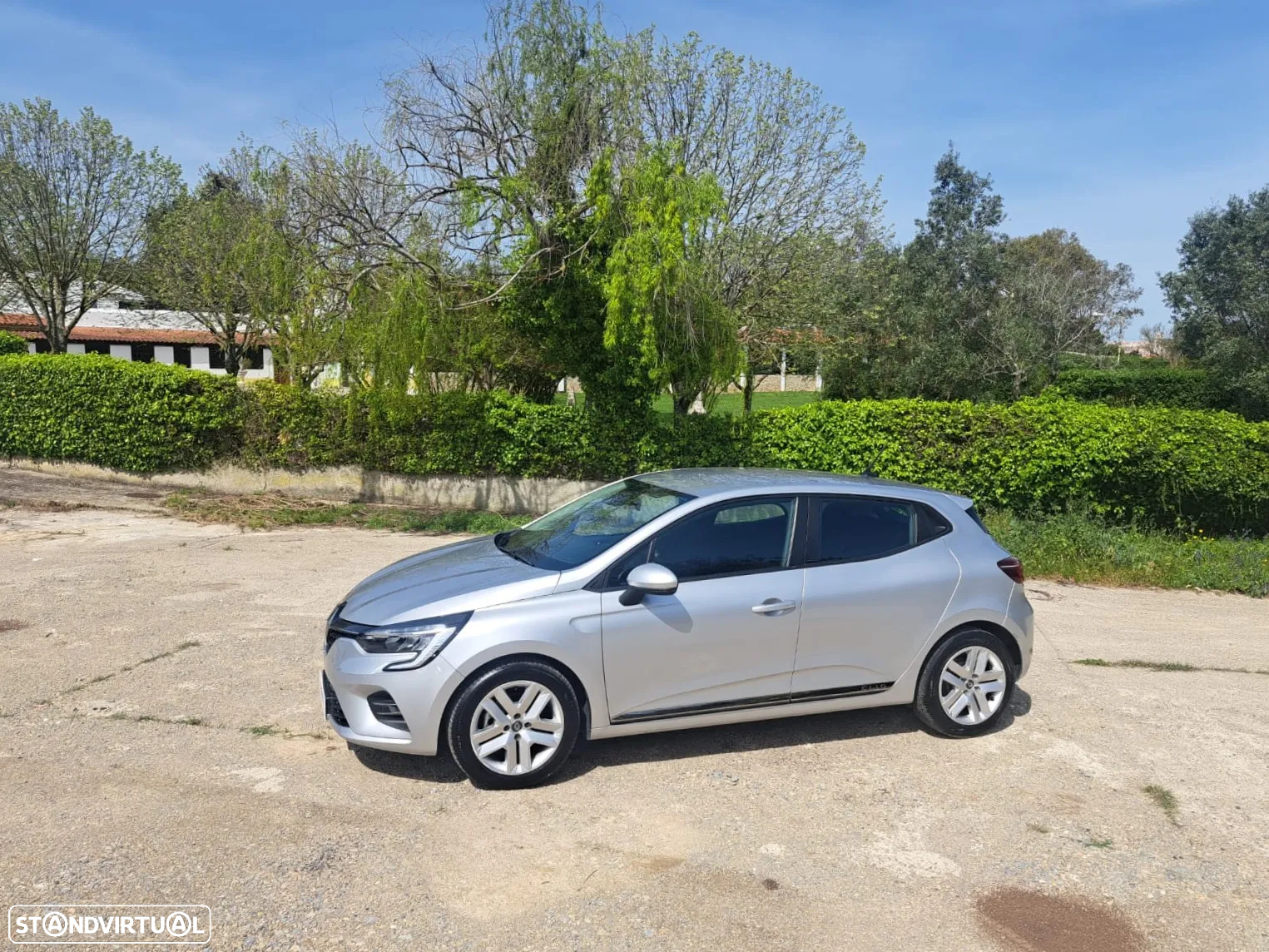 Renault Clio 1.6 E-Tech Edition One - 4