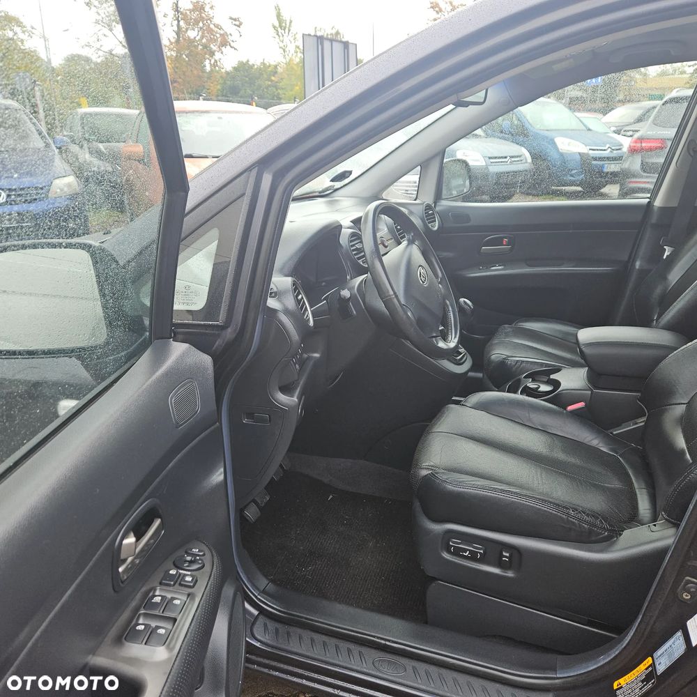 Kia Carens 2.0 CVVT LX Basis - 10