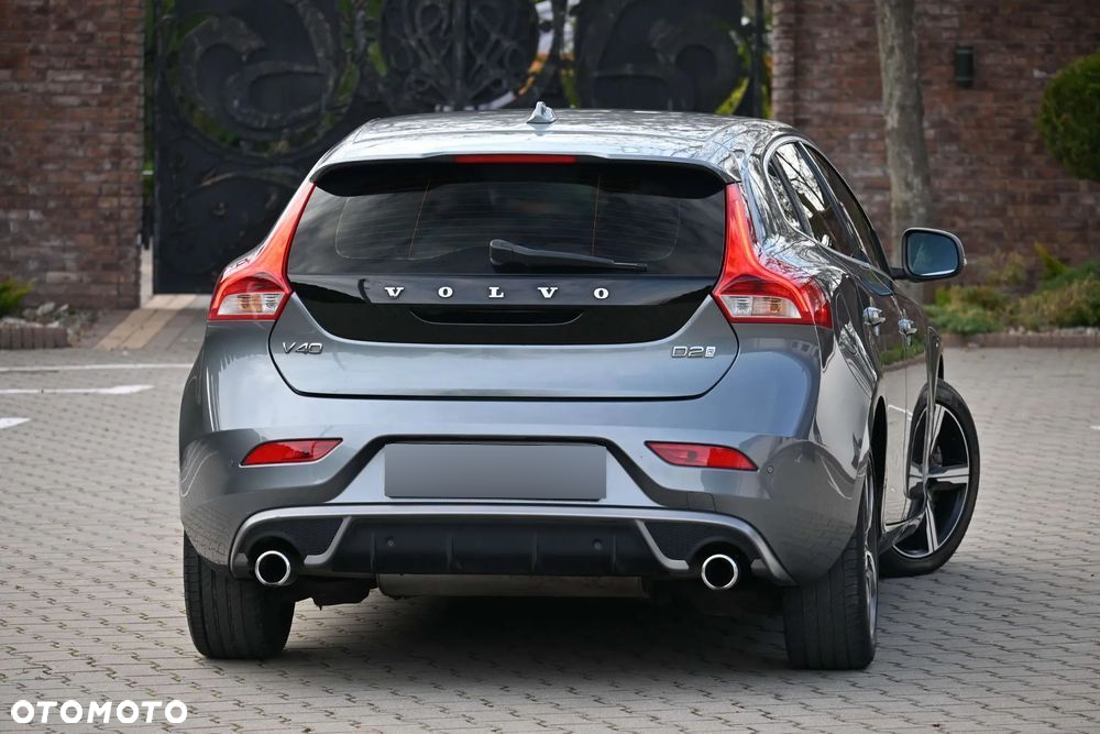 Volvo V40 D2 Geartronic RDesign - 14
