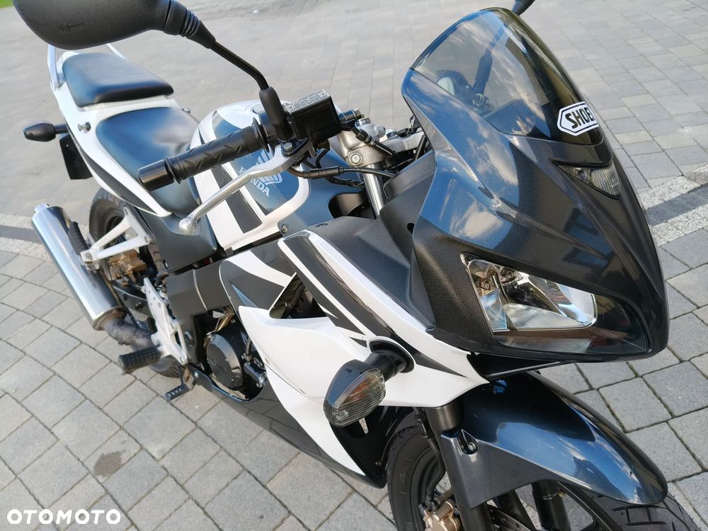 Honda CBR - 7