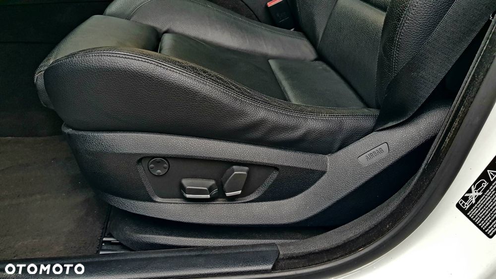 BMW Seria 5 530d xDrive - 16