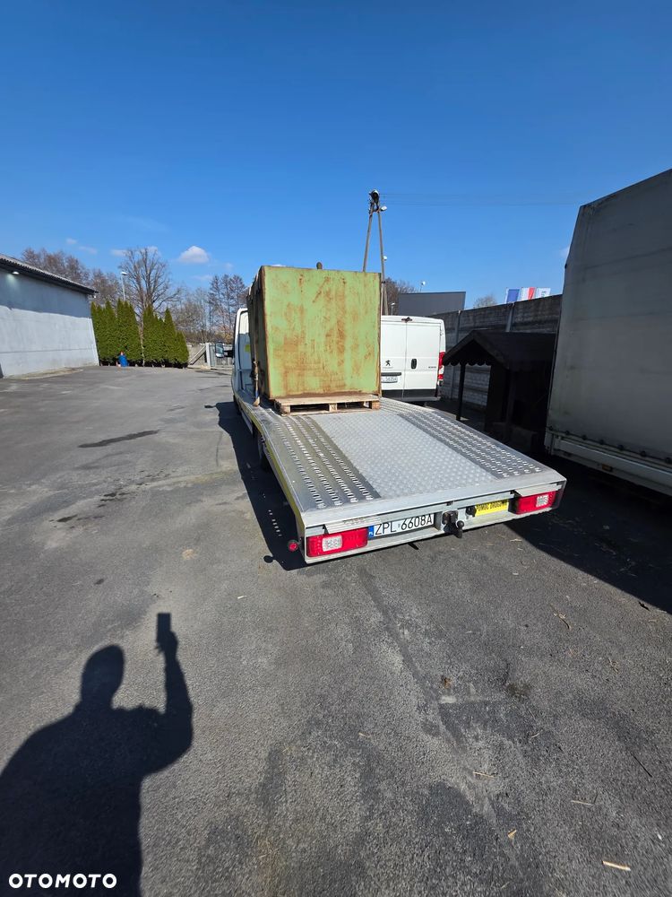 Mercedes-Benz Sprinter 519 - 25