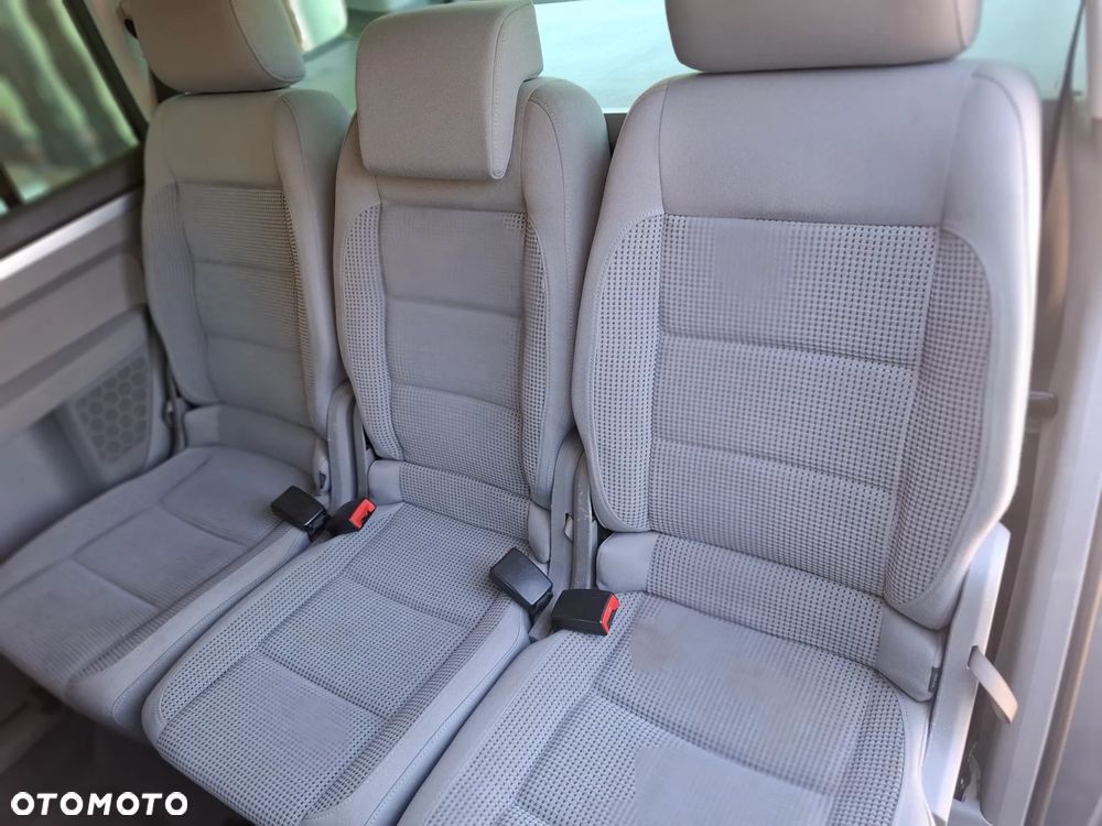 Volkswagen Touran 2.0 FSI Goal - 8