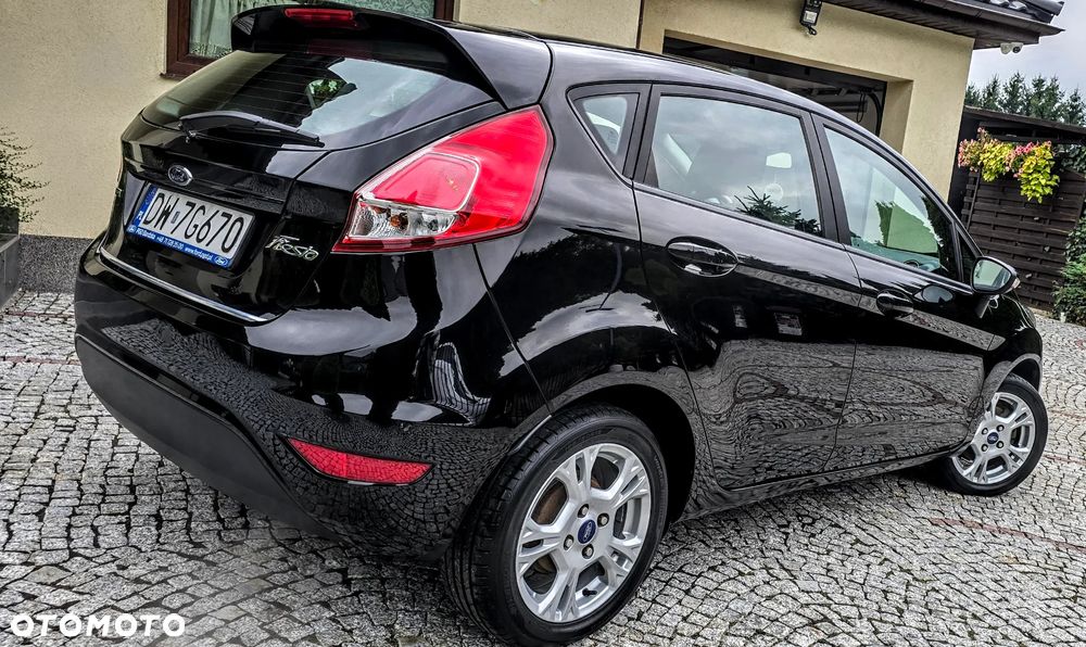 Ford Fiesta 1.0 EcoBoost Titanium - 4