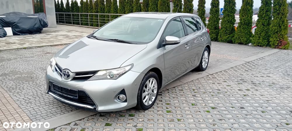 Toyota Auris 1.6 Valvematic Executive - 2