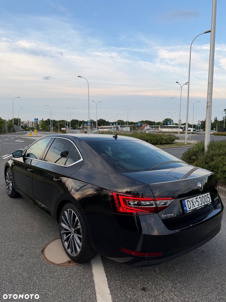 Skoda Superb 1.5 TSI L&K DSG - 5