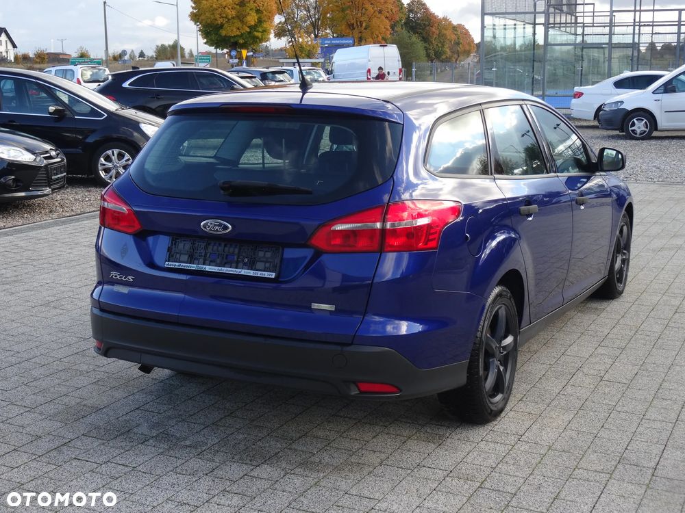 Ford Focus 1.0 EcoBoost Trend - 11