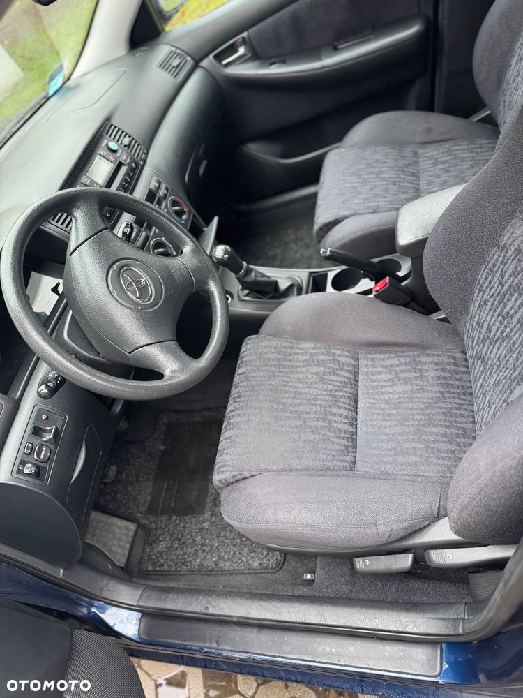 Toyota Corolla - 7