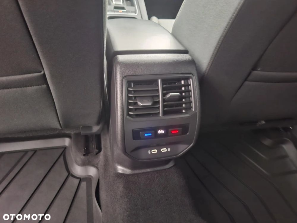 Seat Leon 2.0 TDI DPF DSG FR - 11