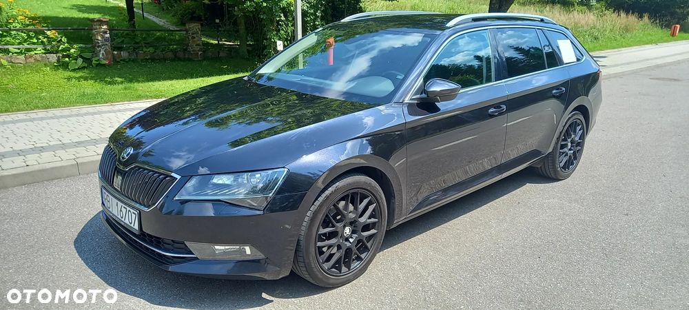 Skoda Superb 2.0 TDI Ambition - 11