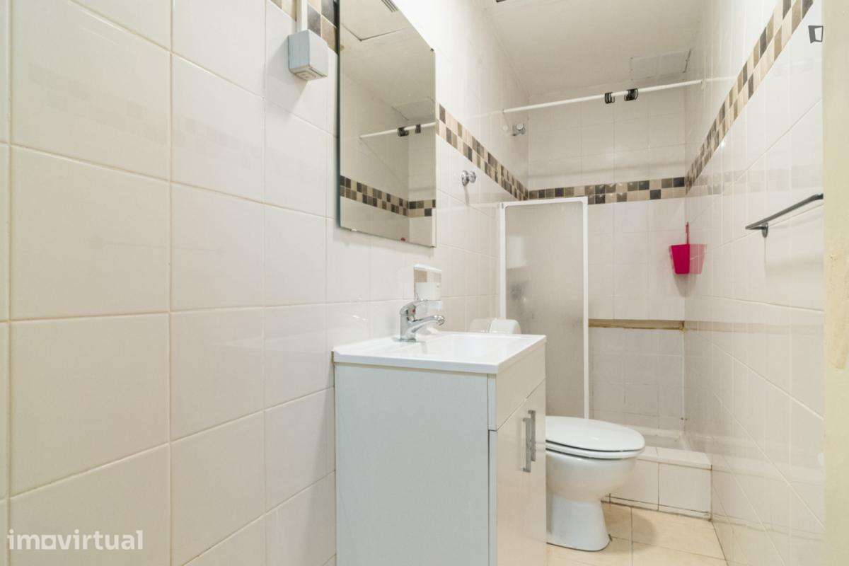 Quarto - localizado em Saldanha Lisbon - Grande imagem: 2/30