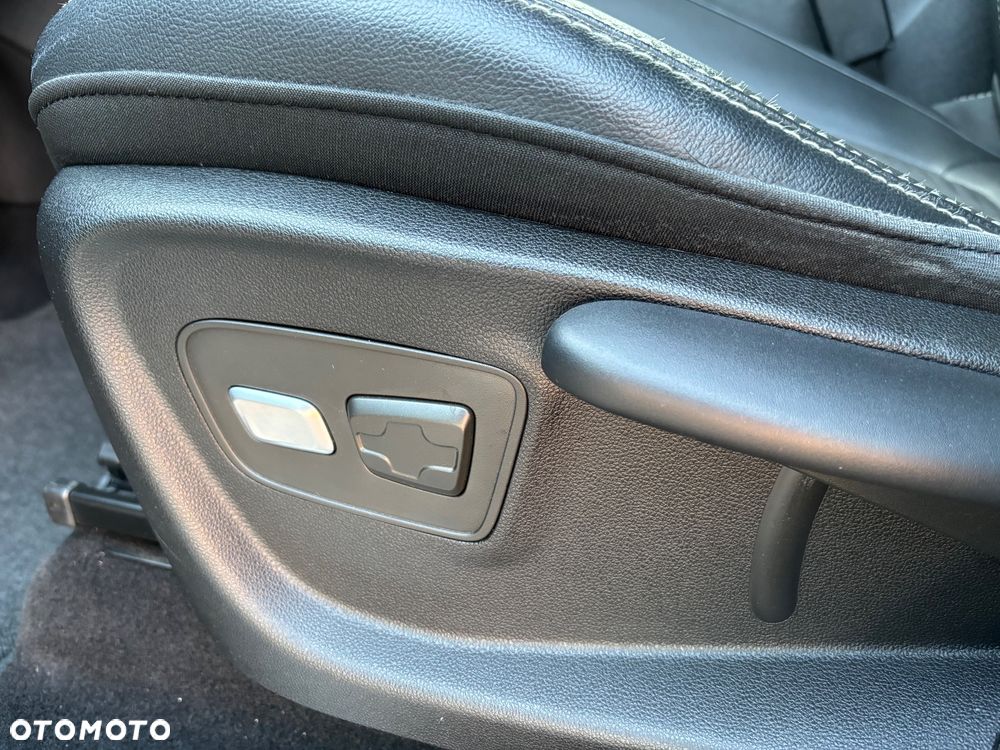 Renault Scenic ENERGY dCi 160 EDC BOSE EDITION - 10