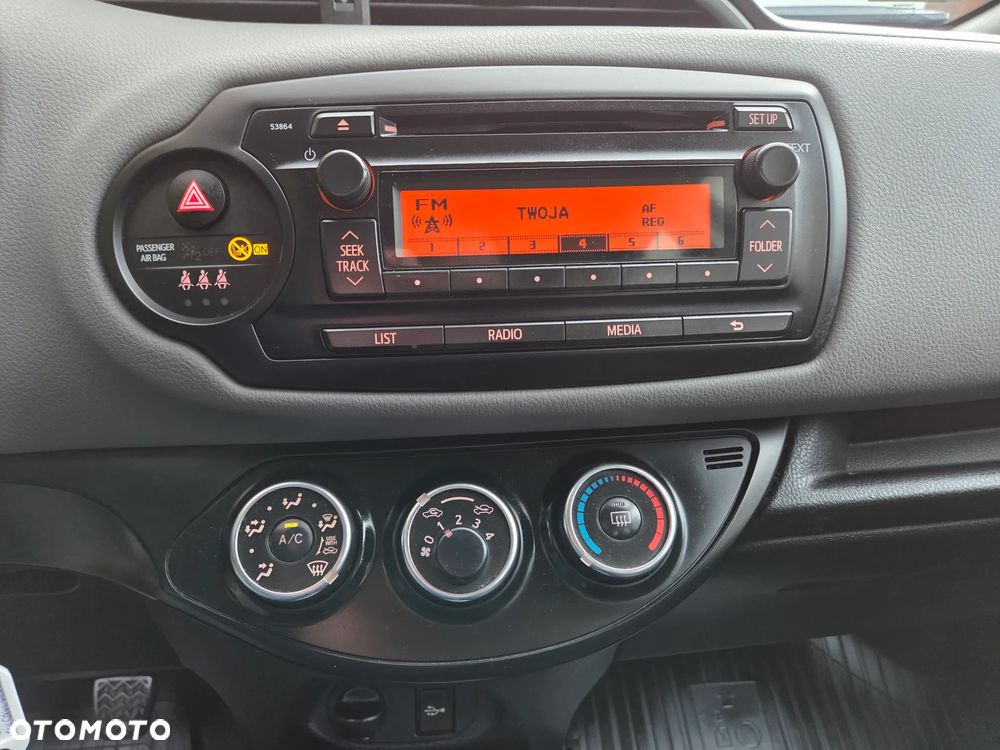 Toyota Yaris 1.33 Premium - 19