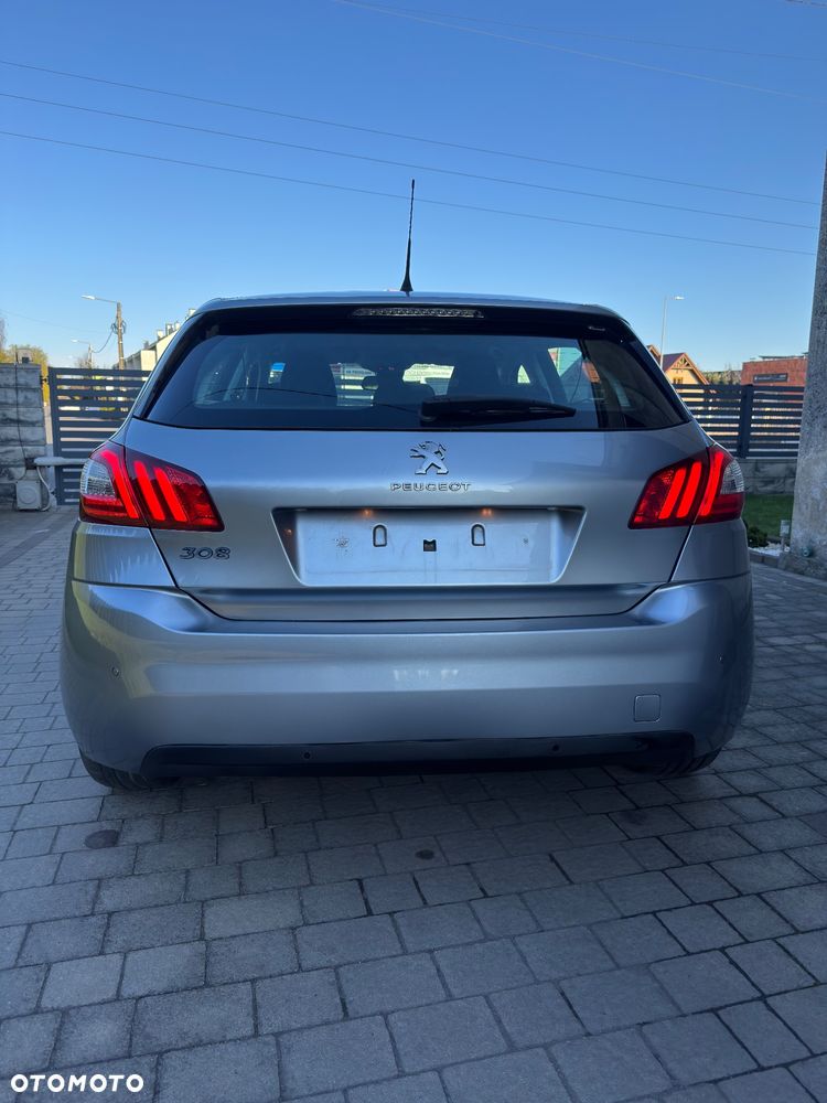 Peugeot 308 - 9