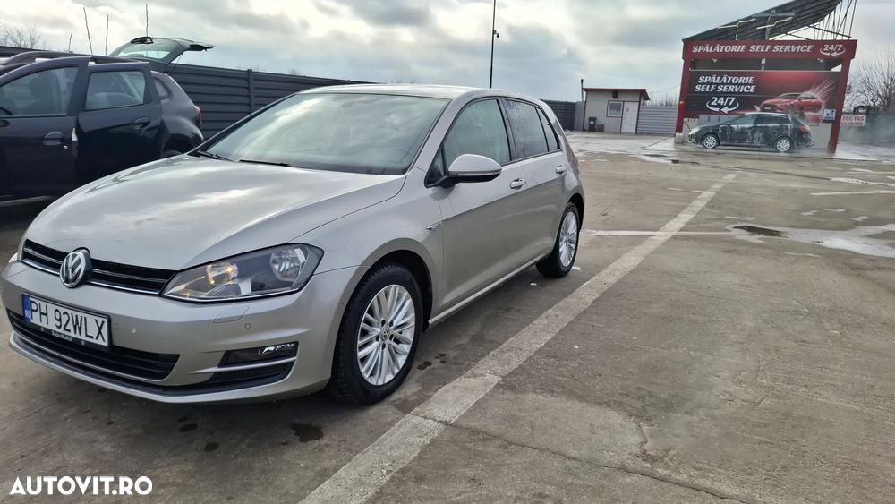 Volkswagen Golf 2.0 BlueTDI Cup - 5