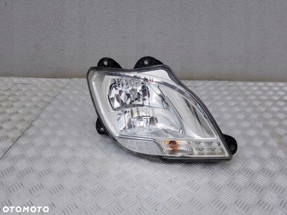 RELFEKTOR LAMPA PRAWA DAF CF XF EURO 6 - 1