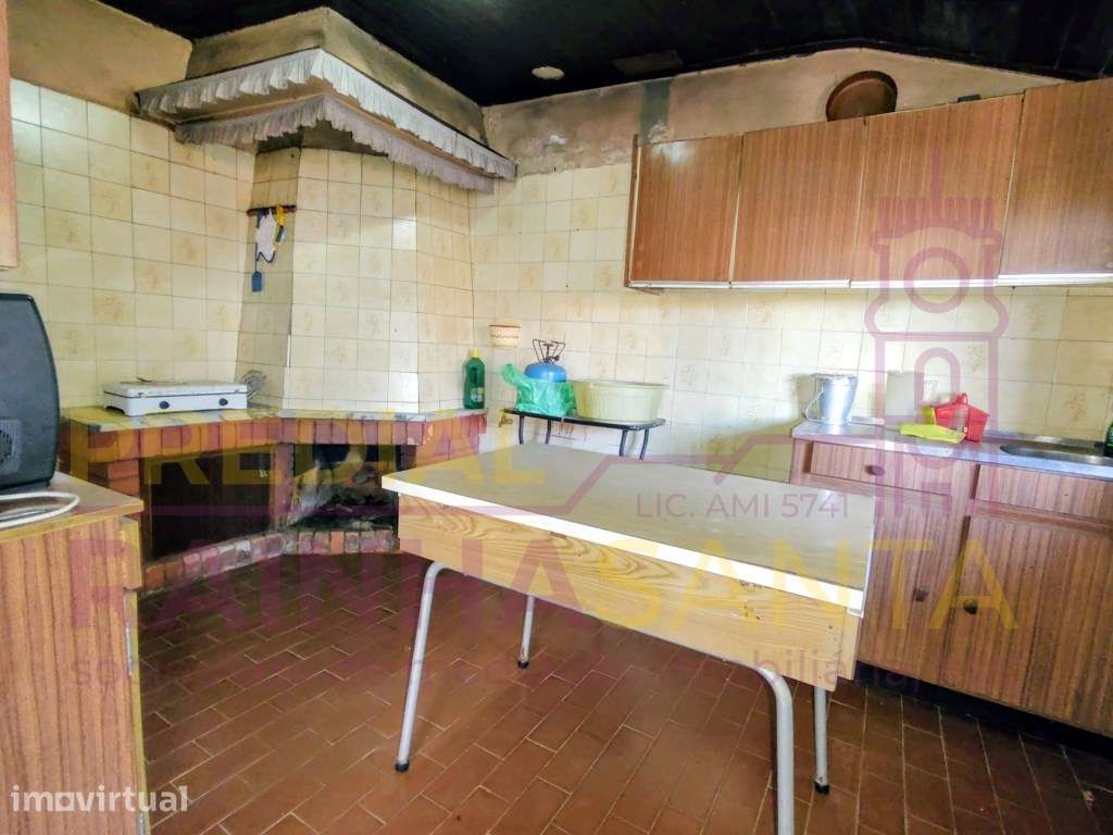 Moradia com pátio, telheiro e 1500 m2 de terreno -15km de Coimbra - Grande imagem: 4/16