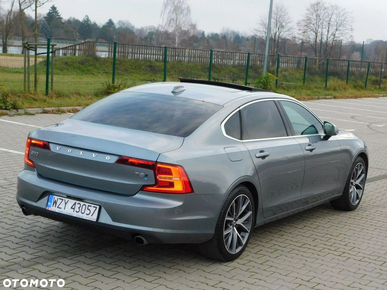 Volvo S90 - 4