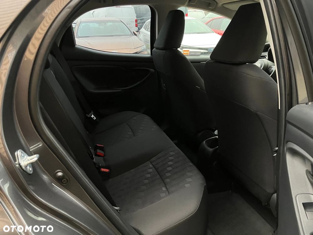 Toyota Yaris 1.5 Comfort - 12