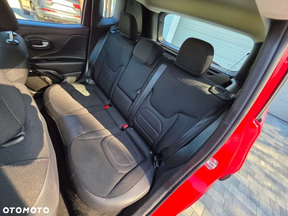 Jeep Renegade - 21