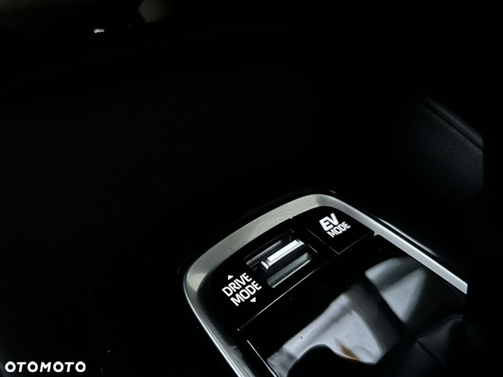 Toyota Corolla 1.8 Hybrid Style - 31