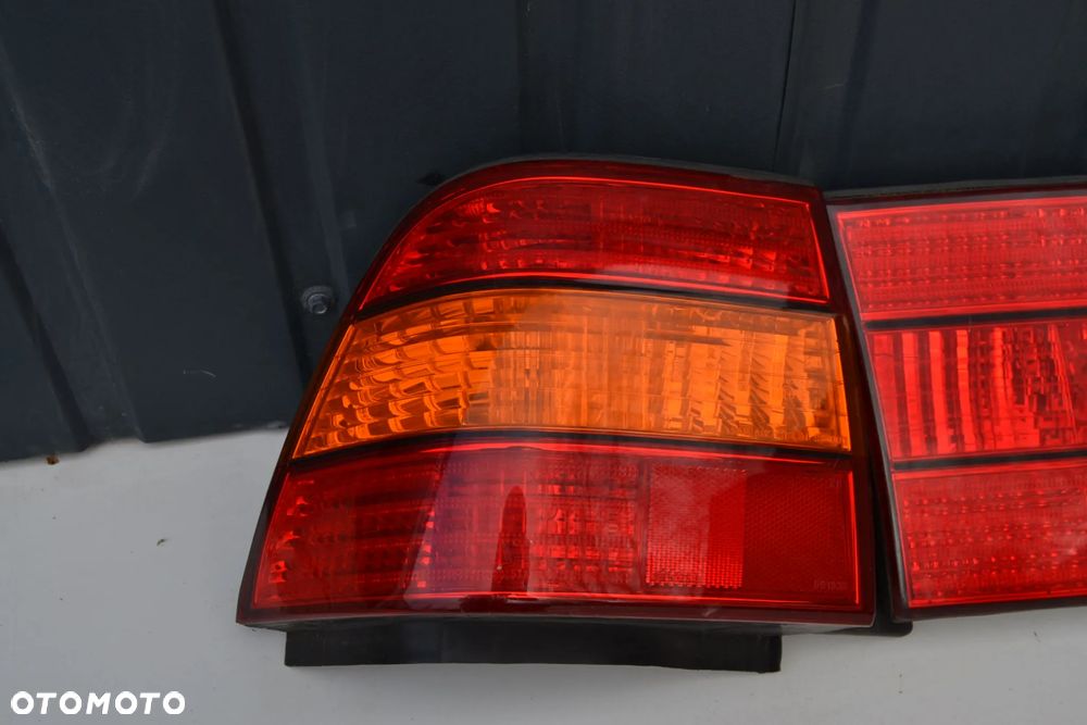 Lampy tył lexus LS II 1995-2000r - 3