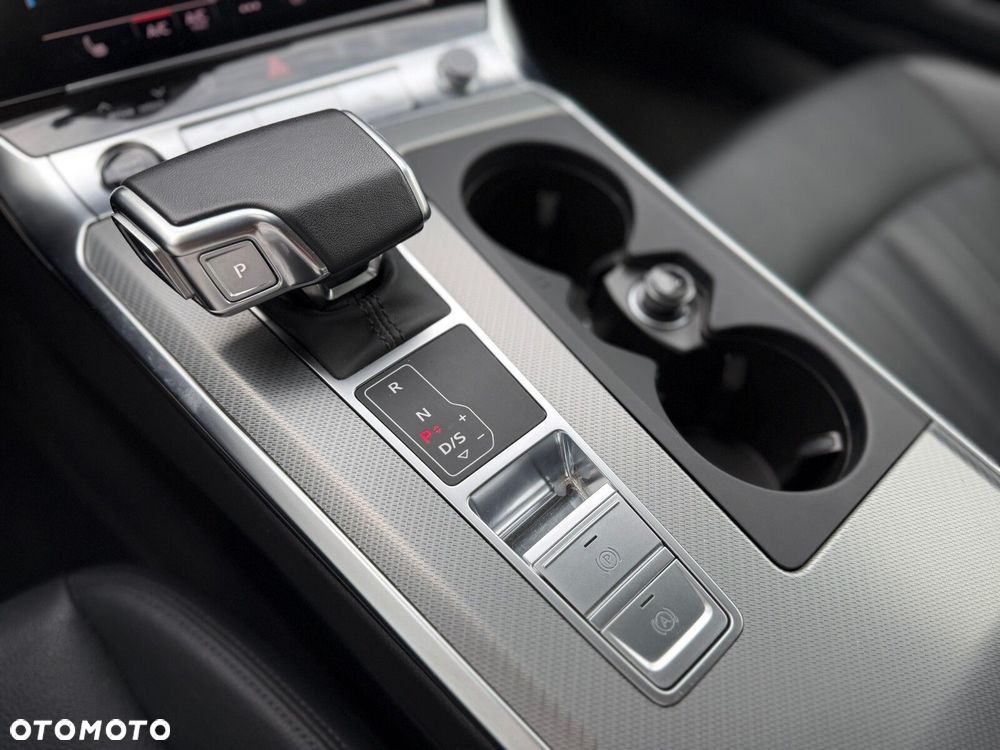 Audi A6 Avant - 25