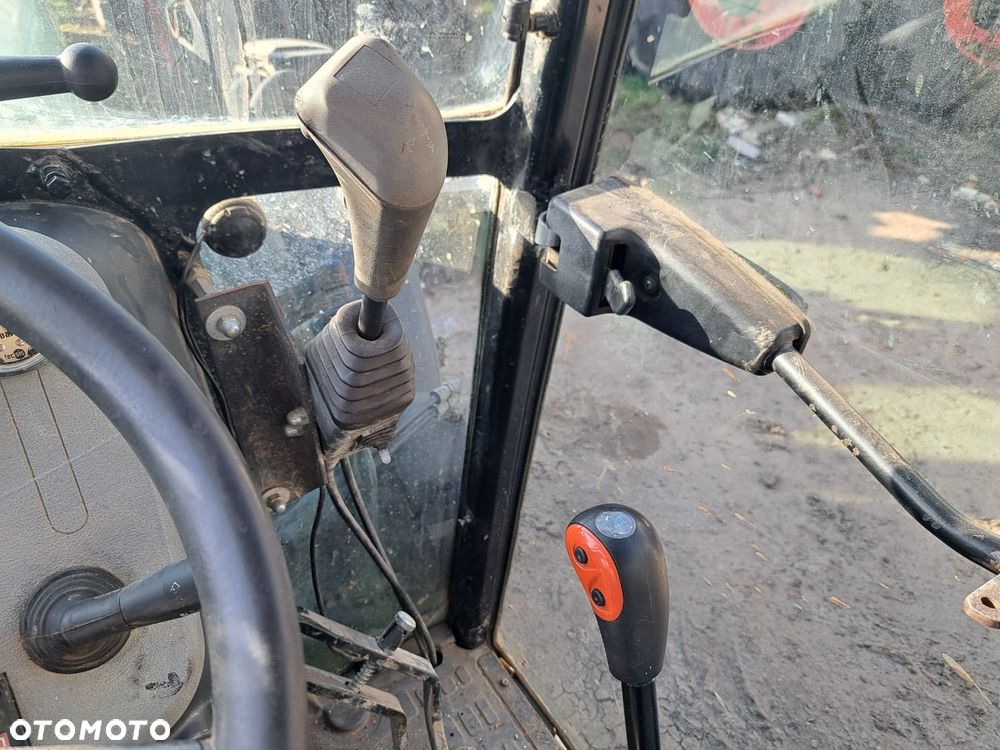 Claas Nexos 240F 4X4 - 20