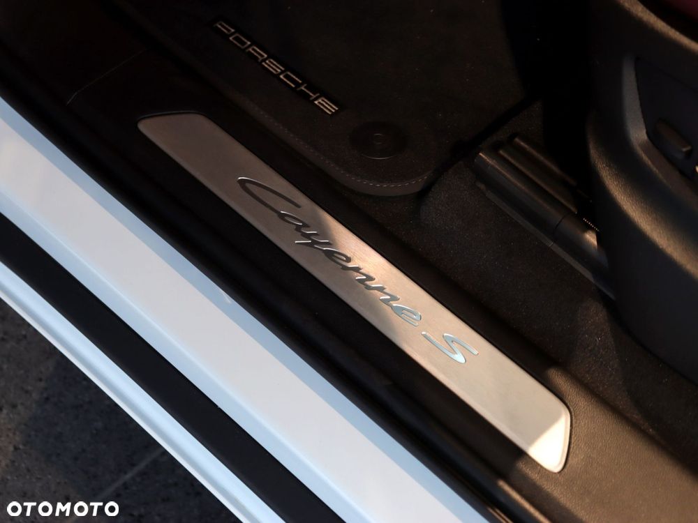 Porsche Cayenne Coupe S - 24
