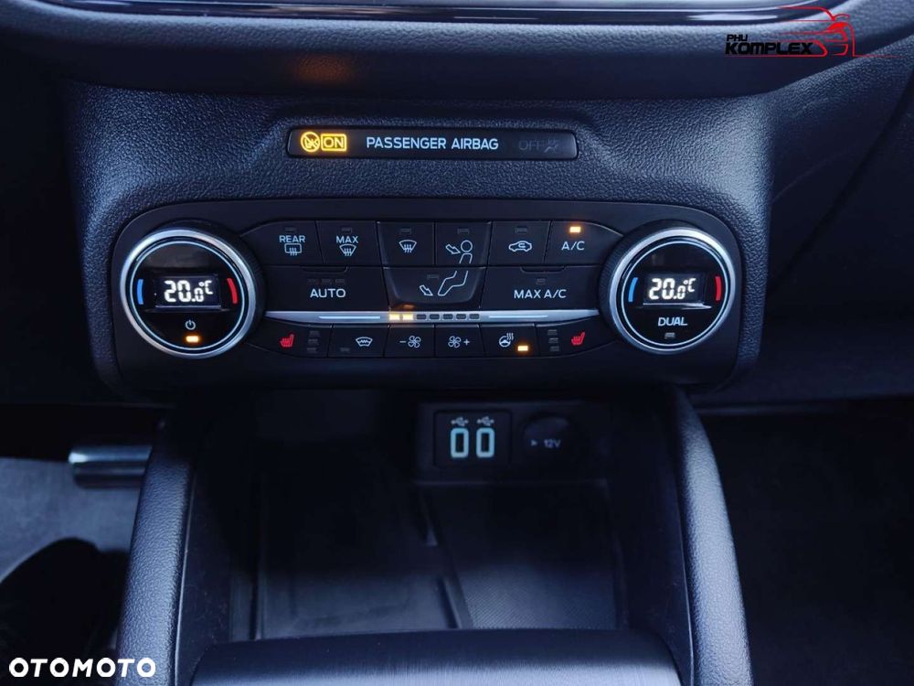 Ford Kuga - 17