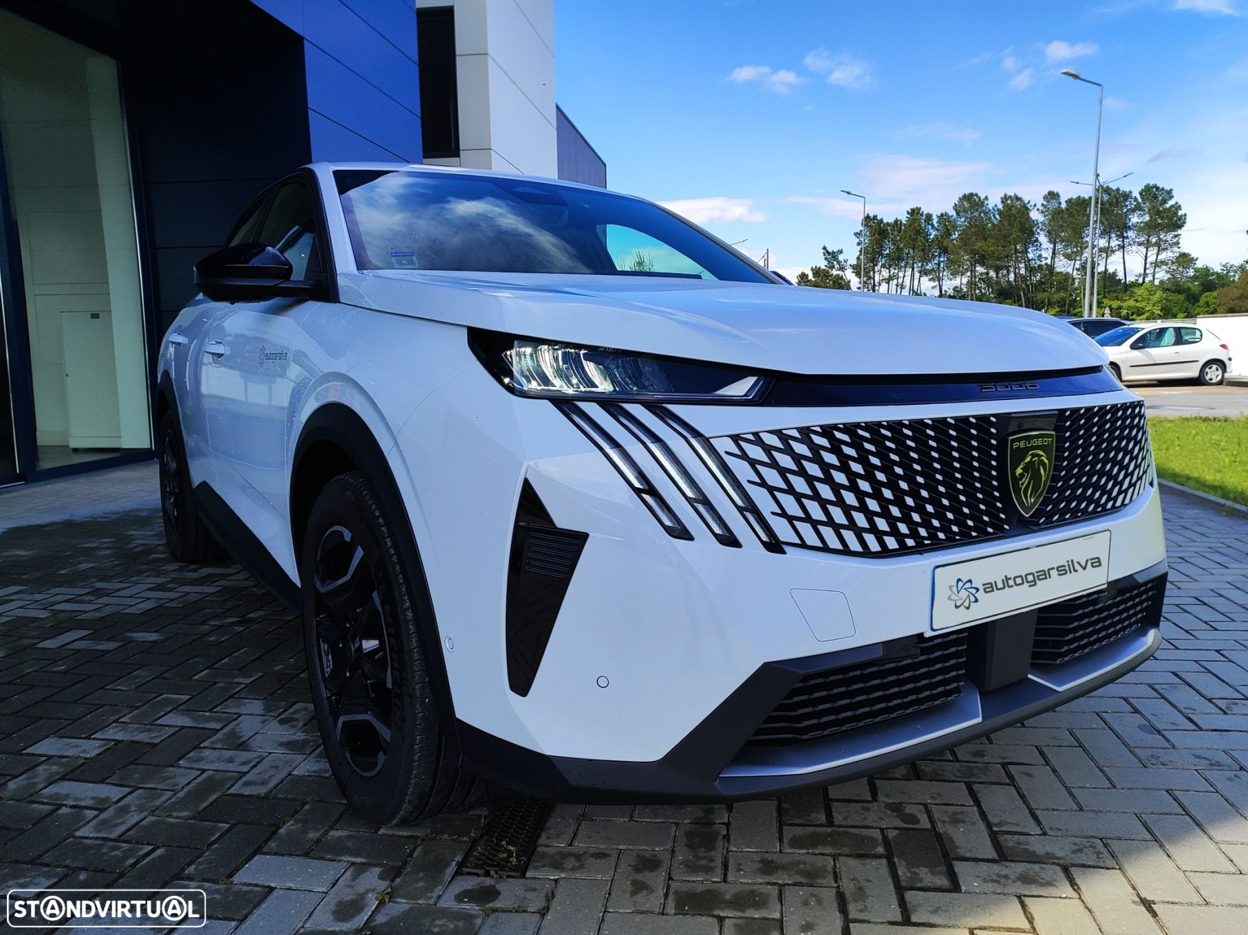 Peugeot E-3008 73 kWh Allure - 2