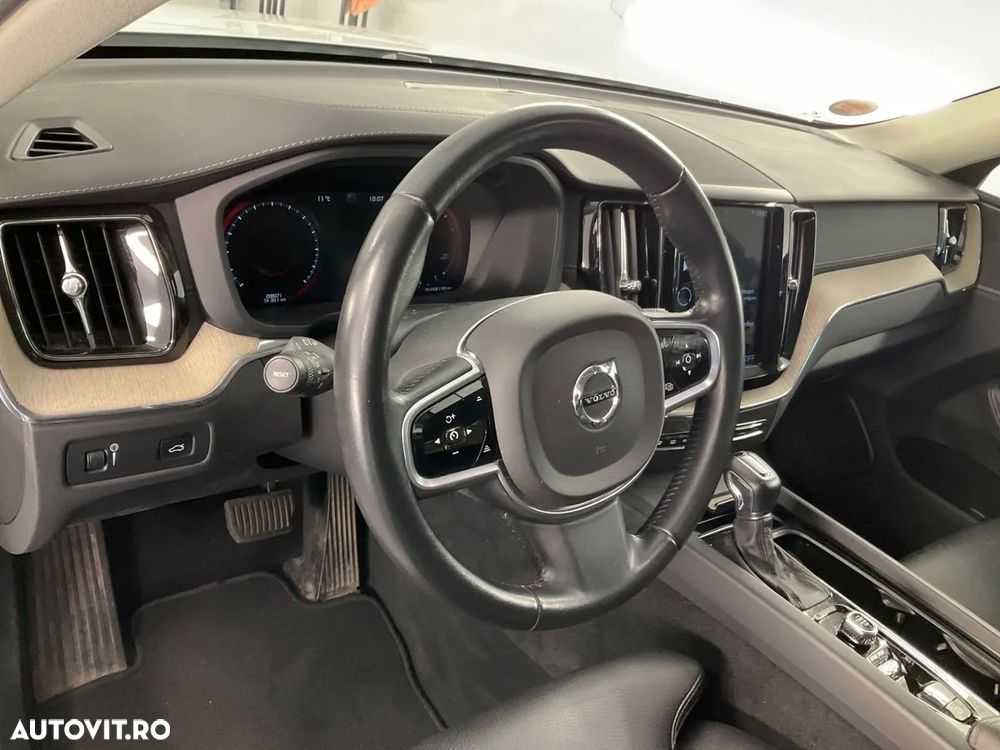 Volvo XC 60 D4 AWD Geartronic Inscription - 4