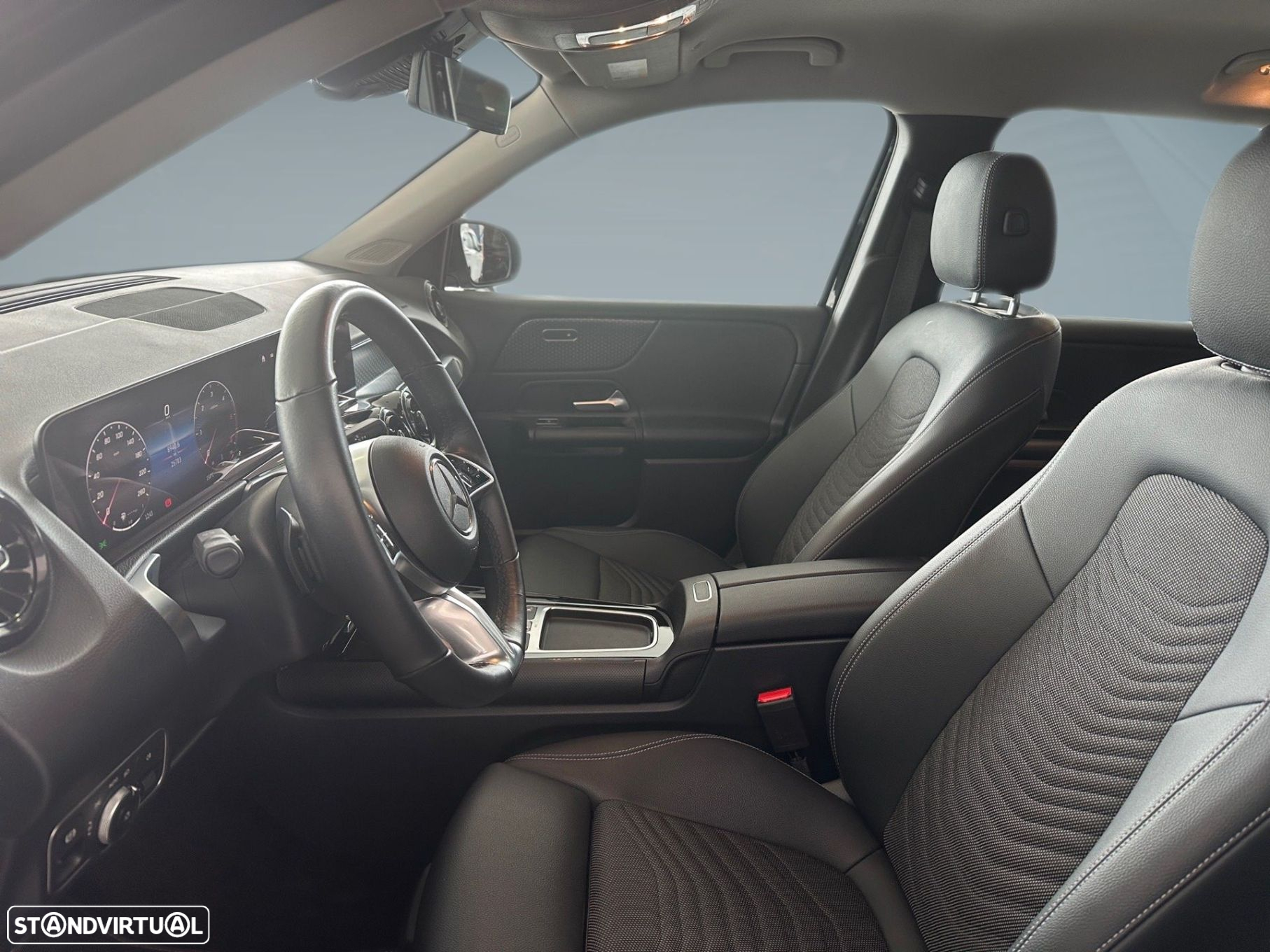 Mercedes-Benz GLB 180 d Progressive - 8