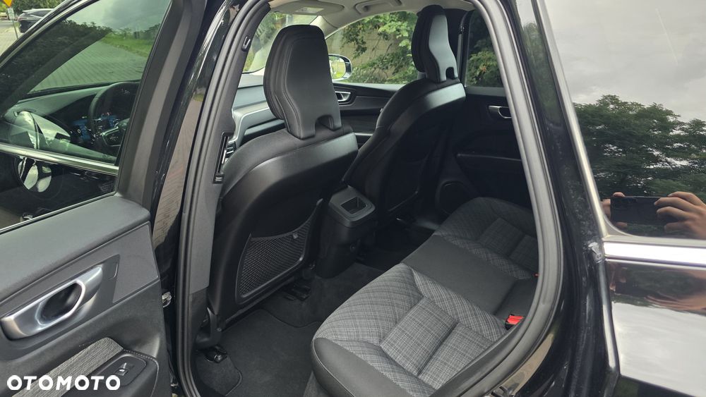Volvo XC 60 B4 D AWD Core - 20