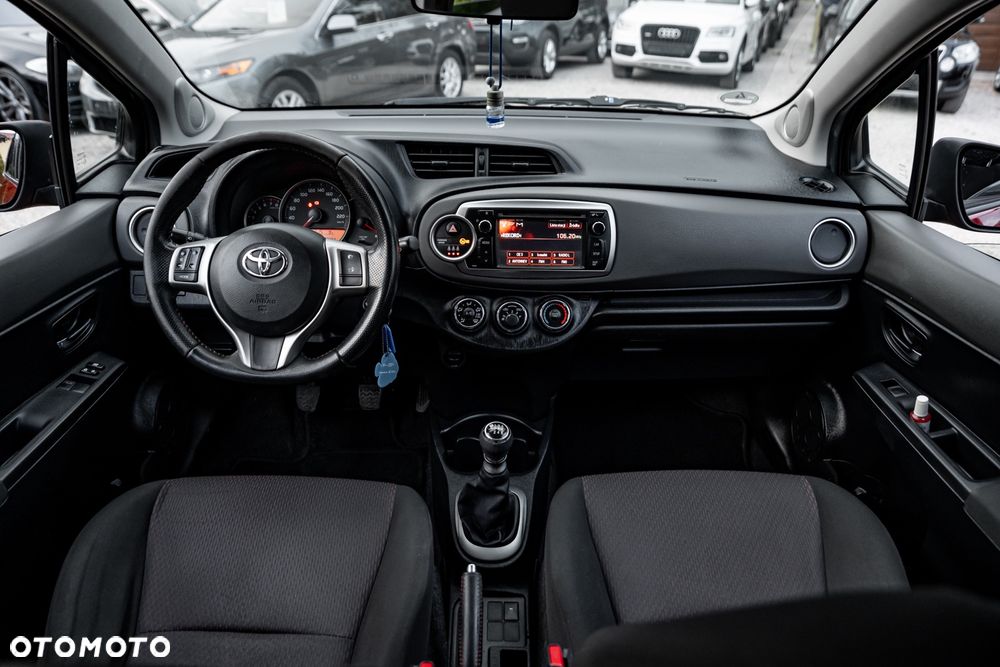Toyota Yaris 1.33 Dynamic - 27