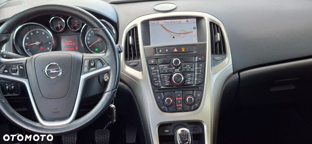 Opel Astra 1.6 Turbo Design Edition - 14