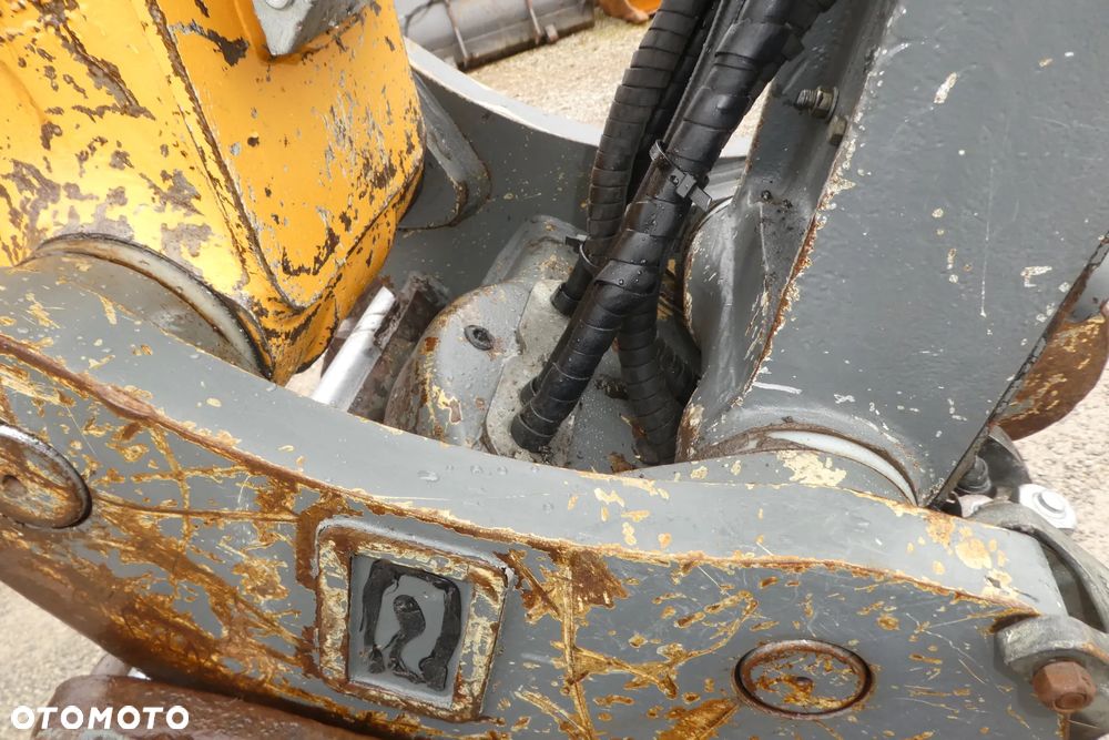 Liebherr R 922 SPROWADZONY - 38