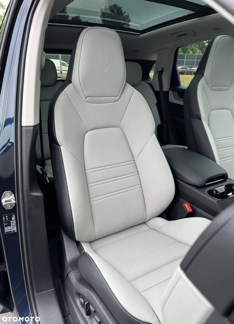 Porsche Cayenne - 23
