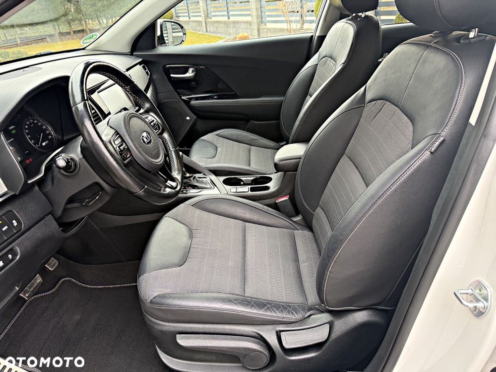 Kia Niro ver-1-6-gdi-plug--in-hybrid-xl - 25
