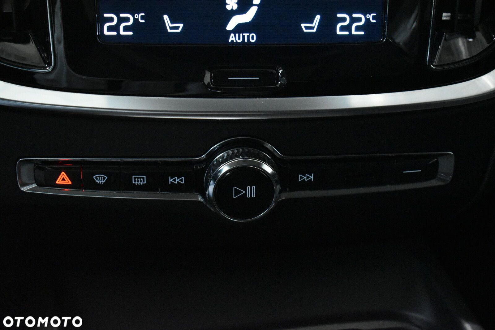 Volvo V60 Cross Country - 16