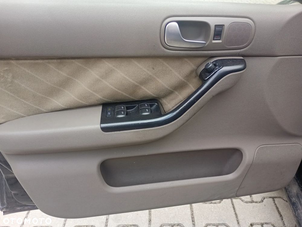 Audi A3 Sportback 1.9 TDI Ambiente - 7