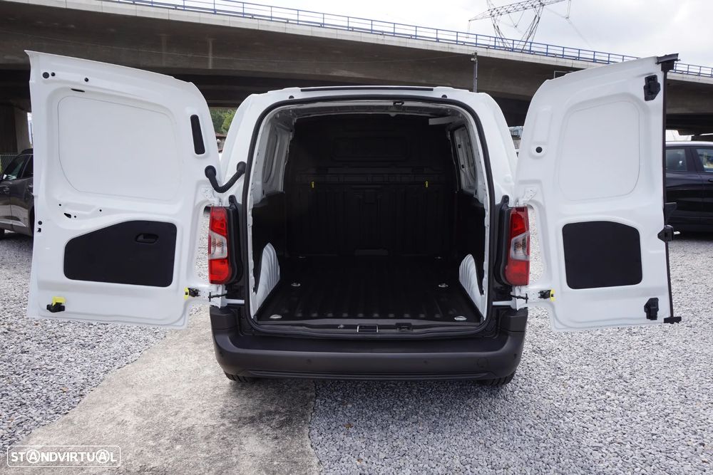 Opel Combo CDTI 102 Enjoy IVA dedutível - 11
